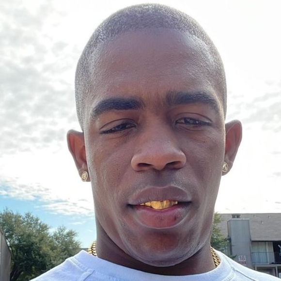 Meet your Posher, Luis alexis - Picture 1 of 1